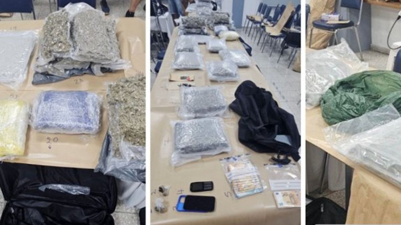 Tasarrufunda 40 kilo Hint keneviri, para, silah ve mermi bulundu