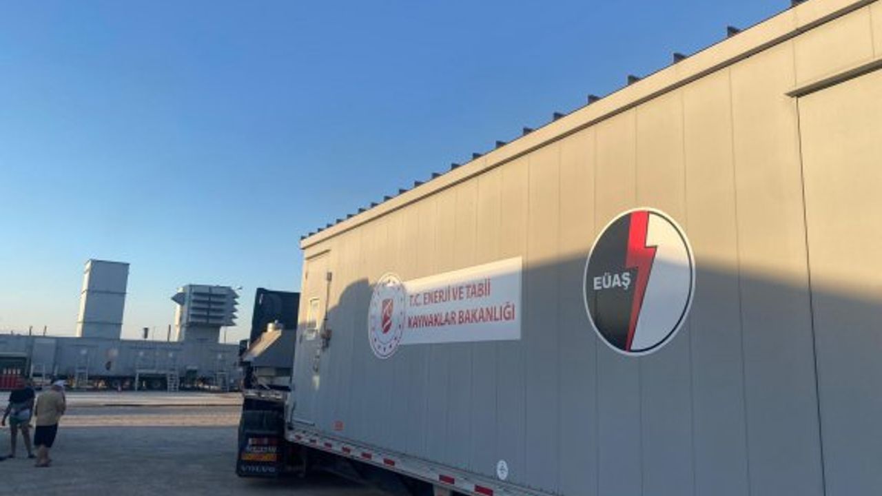 Türkiye'den 2 adet 25'er MegaWatt'lık gaz tribünü Teknecik'e ulaştı