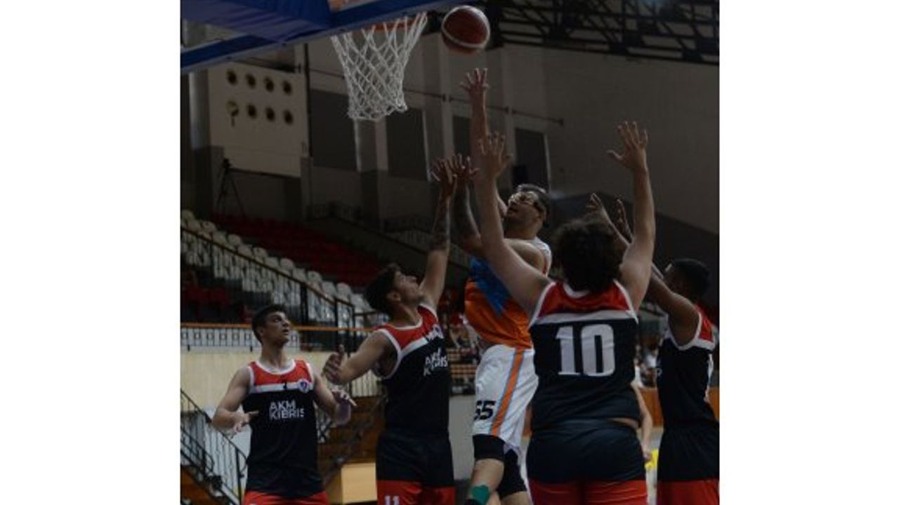 U-20 Erkekler Ligi’nde Soyer Aksu finalde