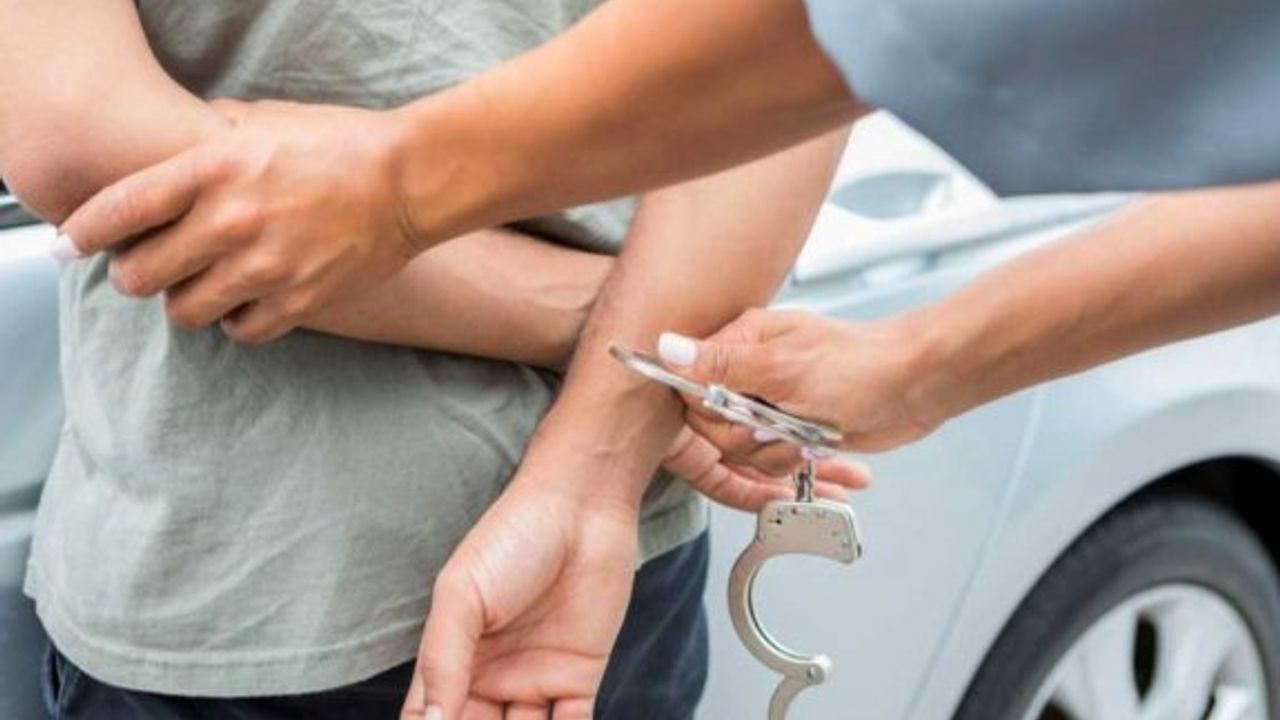 Ülkede kaçak kaldığı tespit edilen 6 kişi tutuklandı