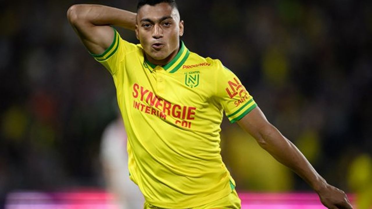 Al-Ahli, Mostafa Mohamed için gemileri yaktı