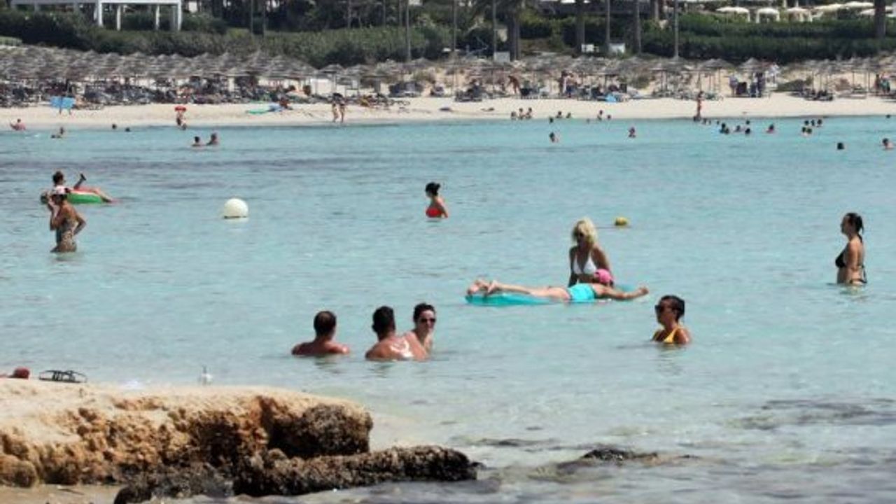 Turizmden ilk 6 ayda 1 milyar 136 milyon 400 bin Euro gelir
