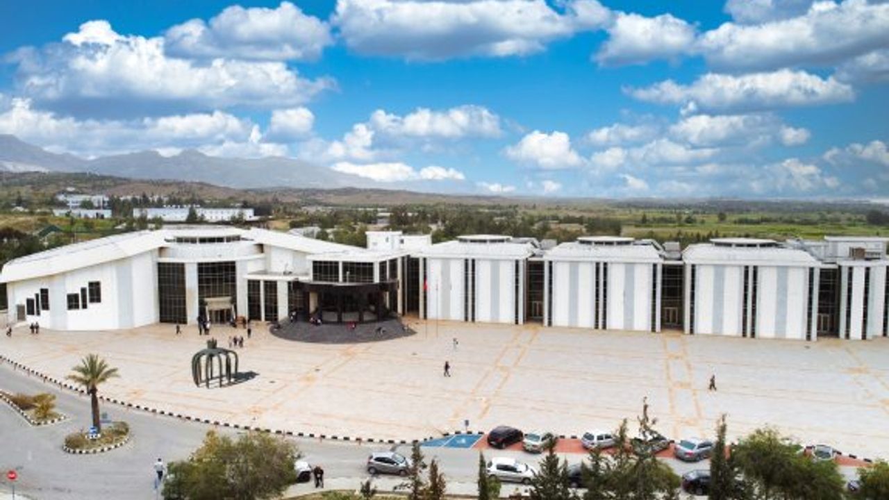 YDÜ'nün doktora ve yüksek lisans programlarında yüzde 100’e varan burs başvuruları sürüyor