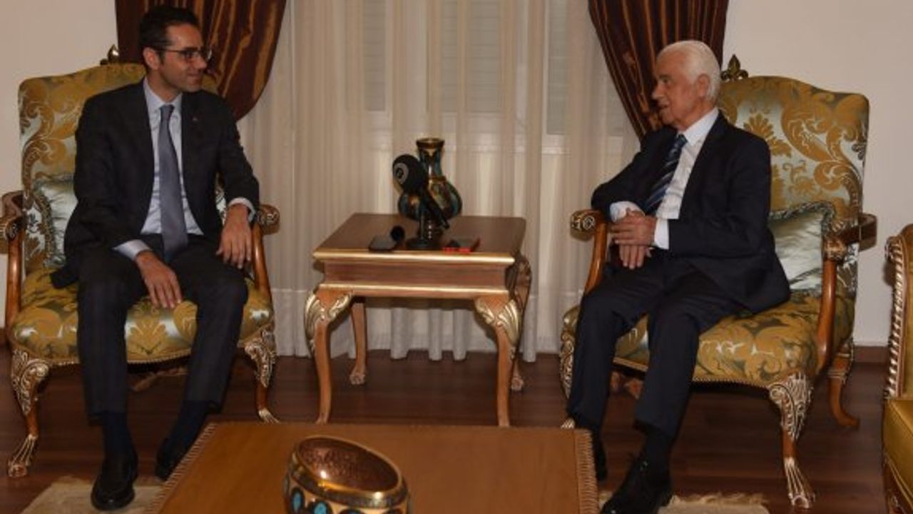 Türkiye'nin Lefkoşa Büyükelçisi Serim, 3’üncü Cumhurbaşkanı Eroğlu’nu ziyaret etti