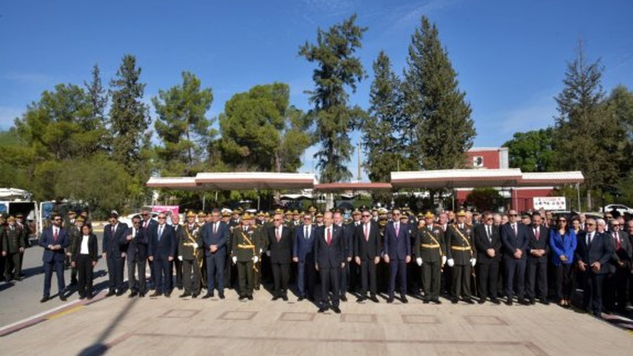 Lefkoşa’da Atatürk Anıtı'nda tören düzenlendi