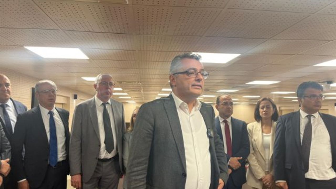 Erhürman: “Yapılması gereken erken seçime gitmek”