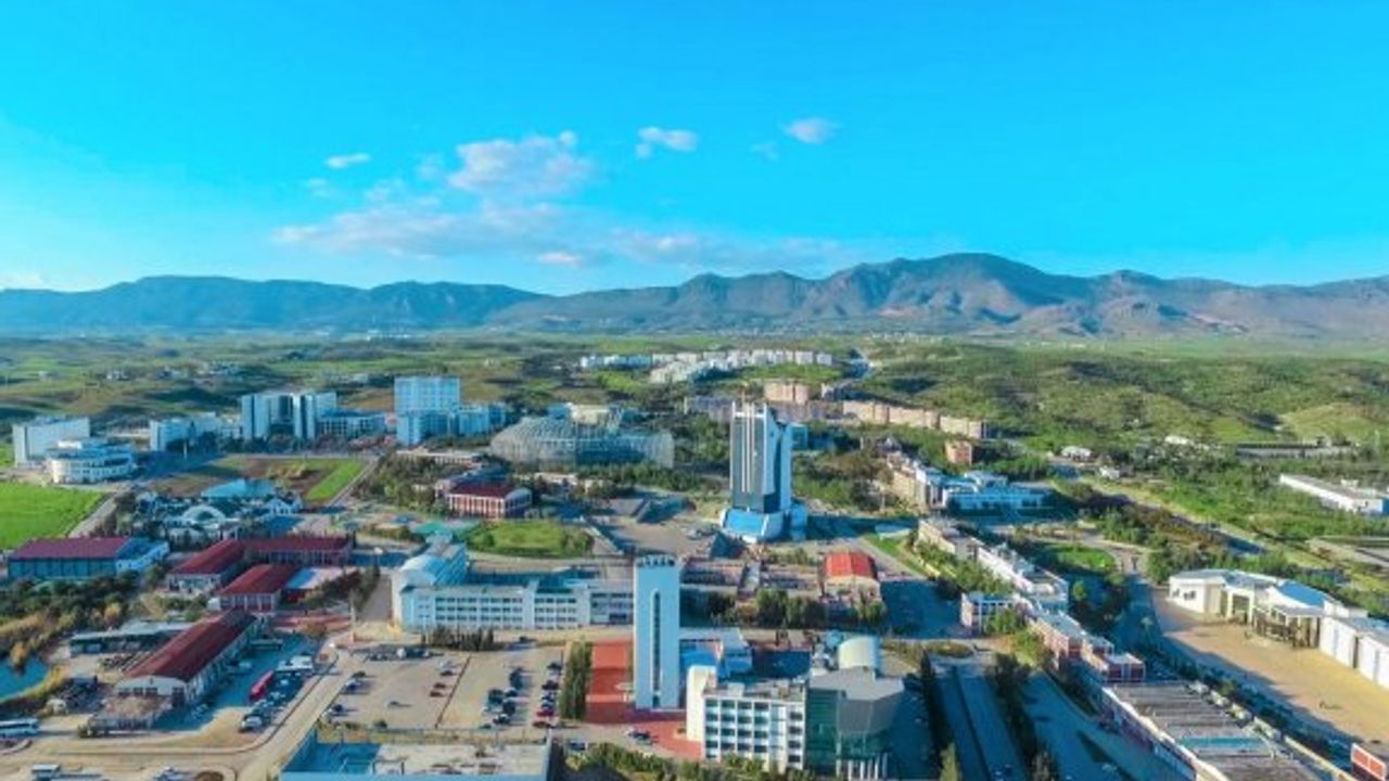 YDÜ, Türkiye genelinde en iyi ilk beş üniversite arasında