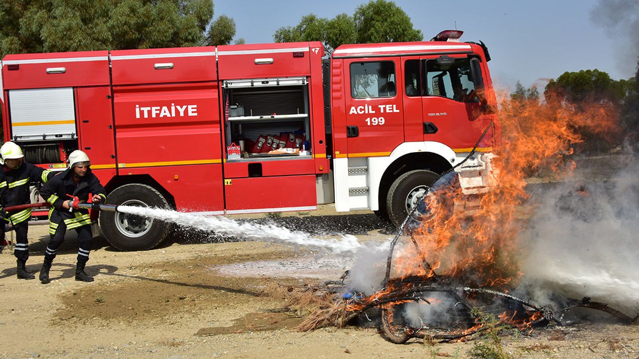 Lefkoşa’da seyir halindeki araçta yangın