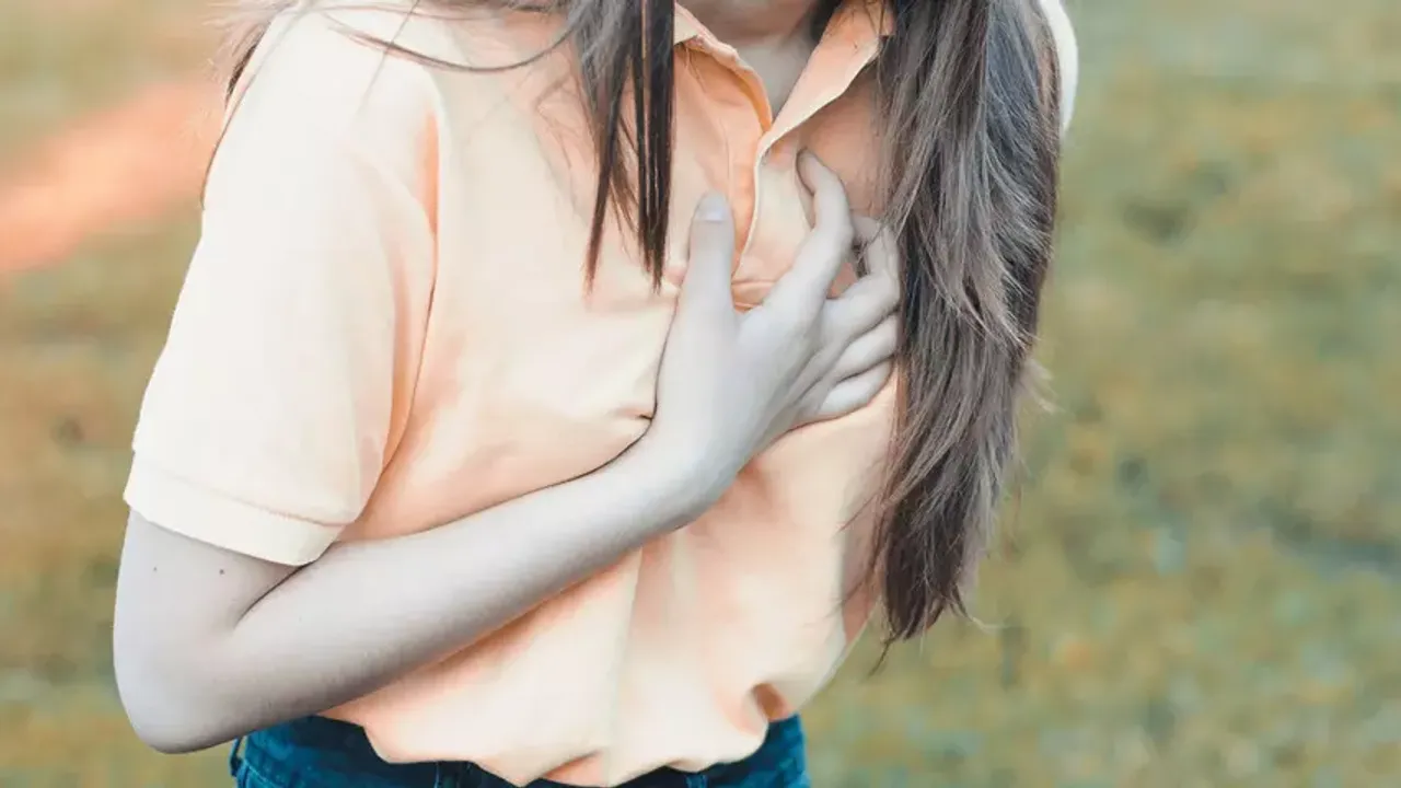 Gençlerdeki ani ölümlerin nedeni covid-19 aşılarımı