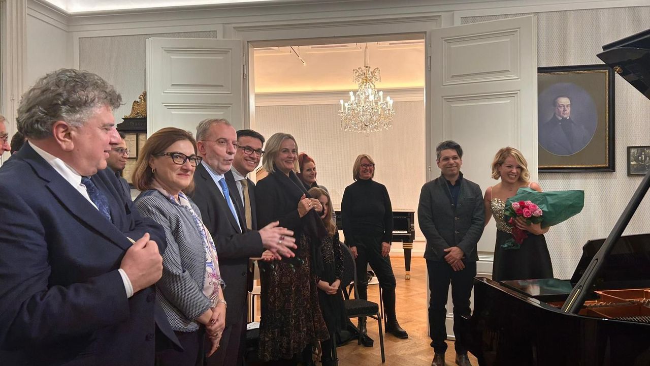 Piyanist Rüya Taner'den Viyana’da resital