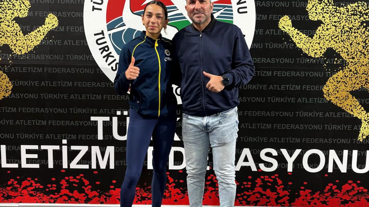 Ada, 800 metreye imzasını attı