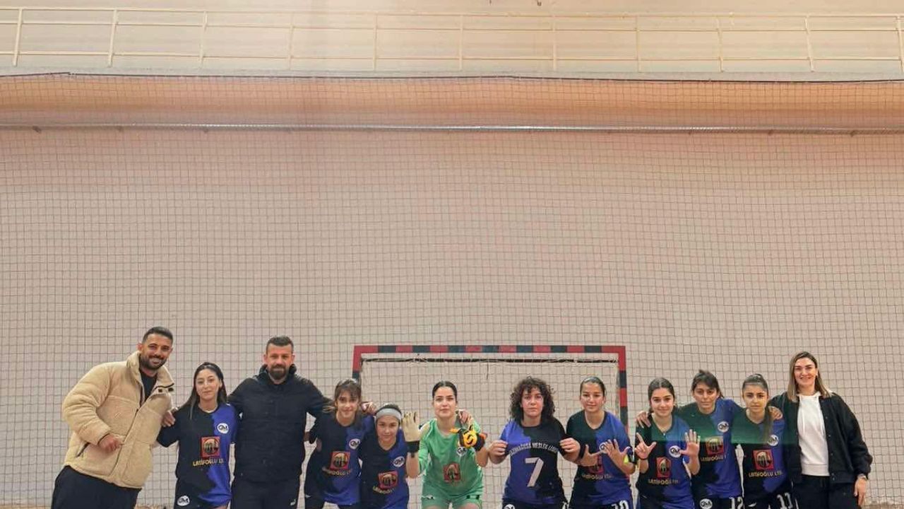 Gazimağusa Meslek Lisesi’nden futsalda farklı başlangıç