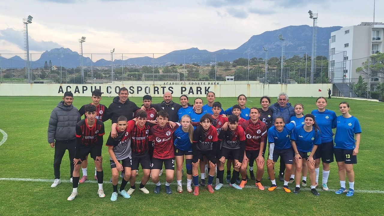 Hamitköy Futbol Akademisi, kadın takımlarıyla dostluk maçları oynadı