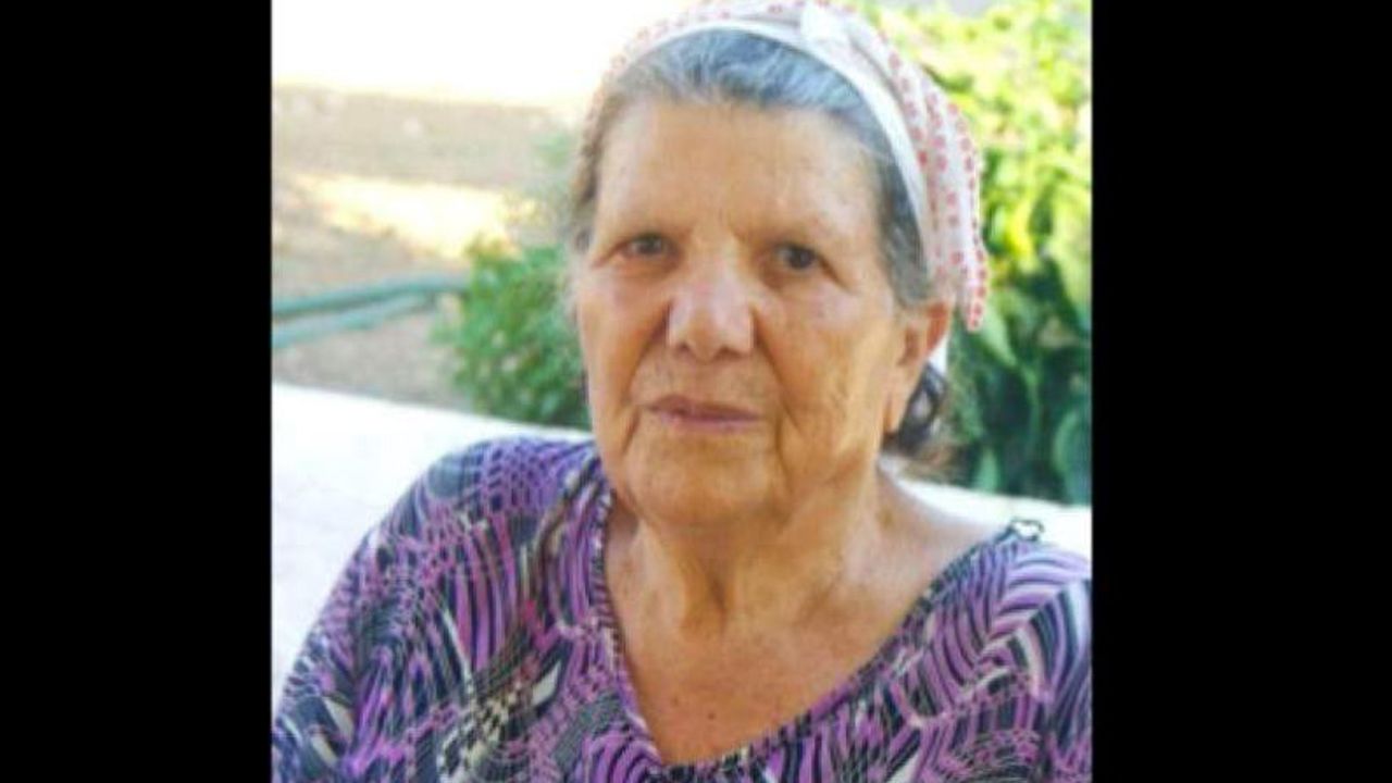 Kaleburnu bir çınarını daha kaybetti