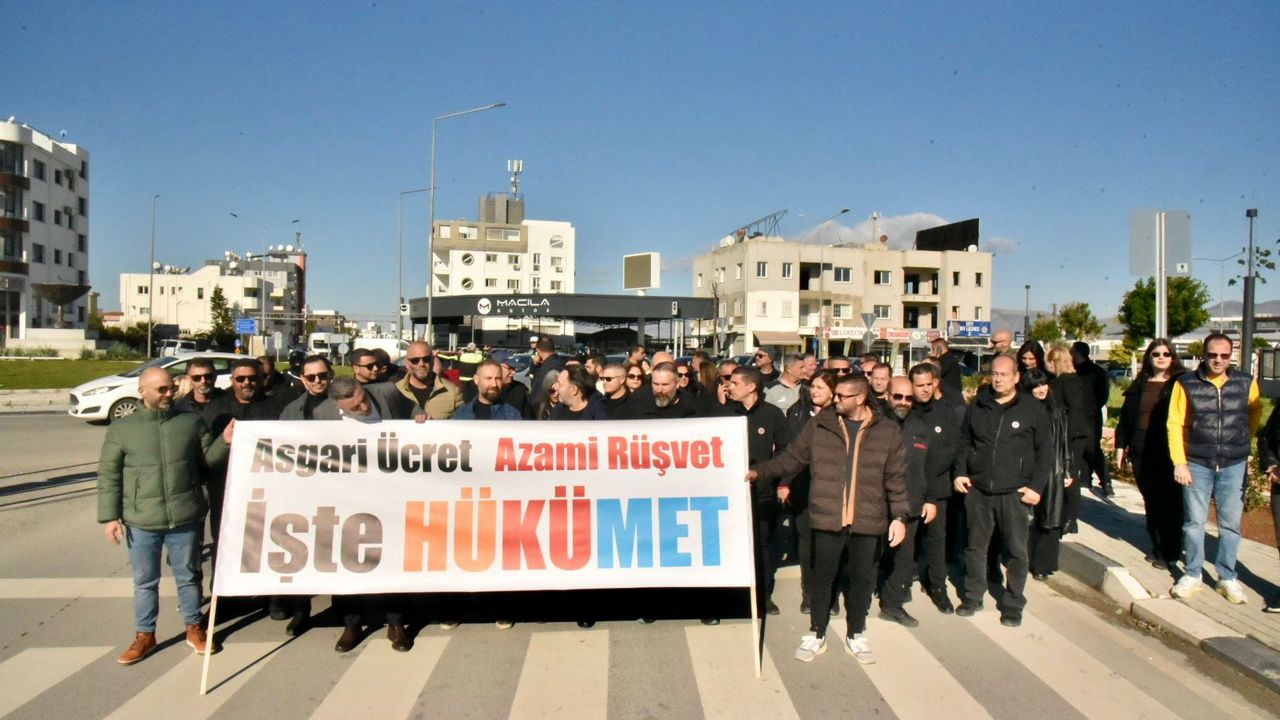 Kamuda yetkili beş sendika Başbakanlık ışıklarına yürüyor