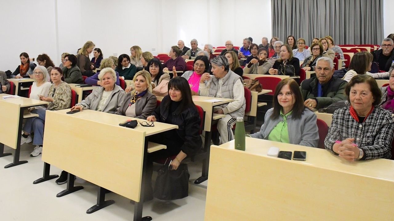 DAÜ’de “60+ İleri Yaş Gelişim / Tazelenme Üniversitesi” adlı proje kapsamında ilk ders verildi