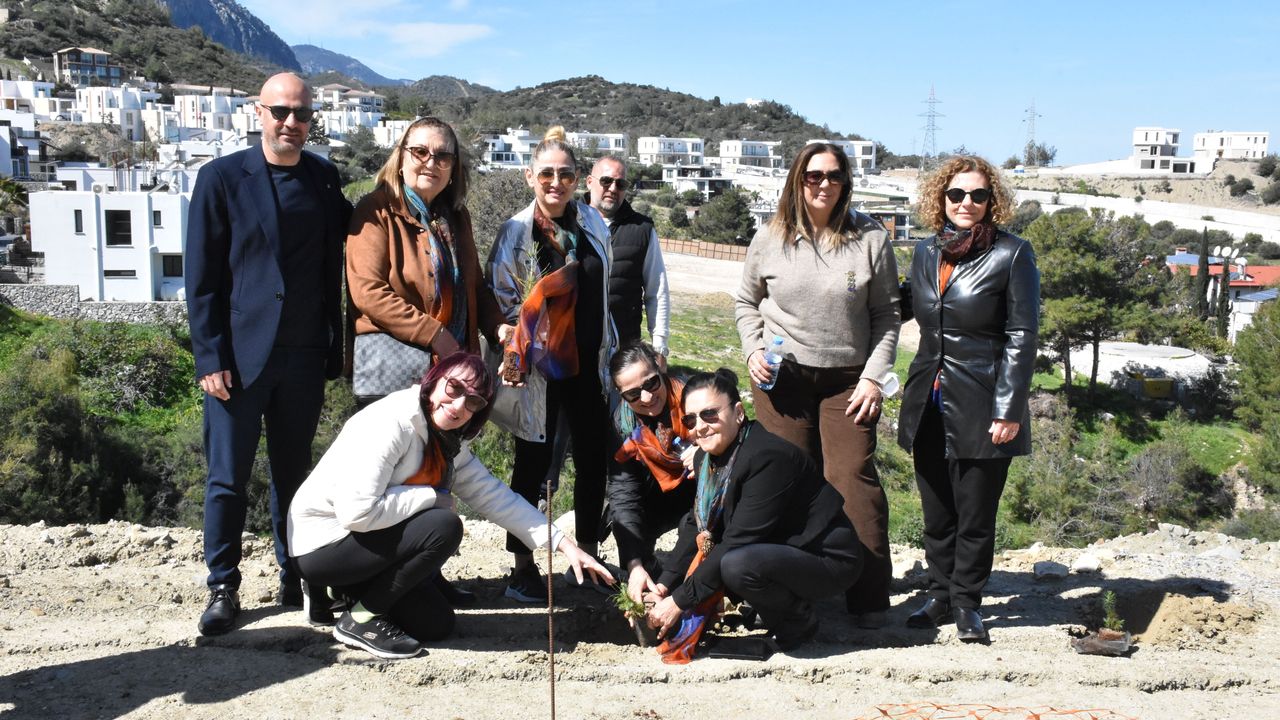 Girne’de 150 fidan toprakla buluşturuldu