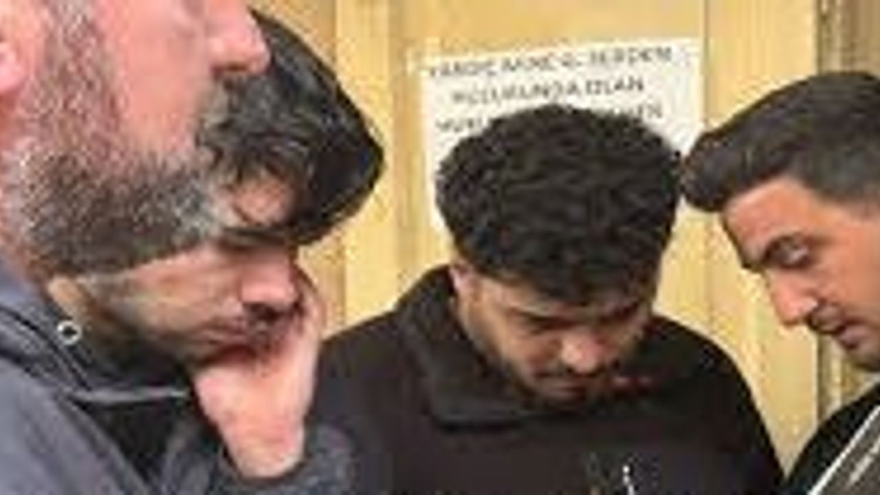 Uyuşturucu zanlılarının biri turist, diğeri öğrenci