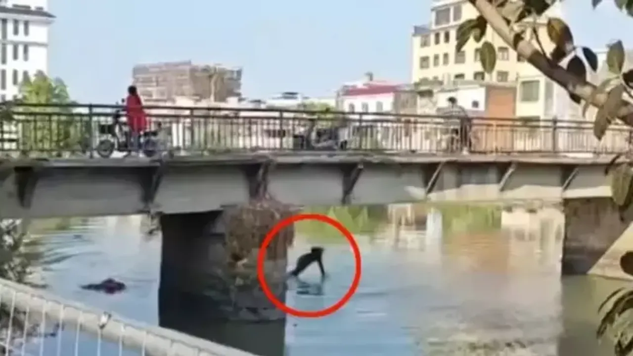 Karısıyla tartışırken çocuğunu köprüden attı