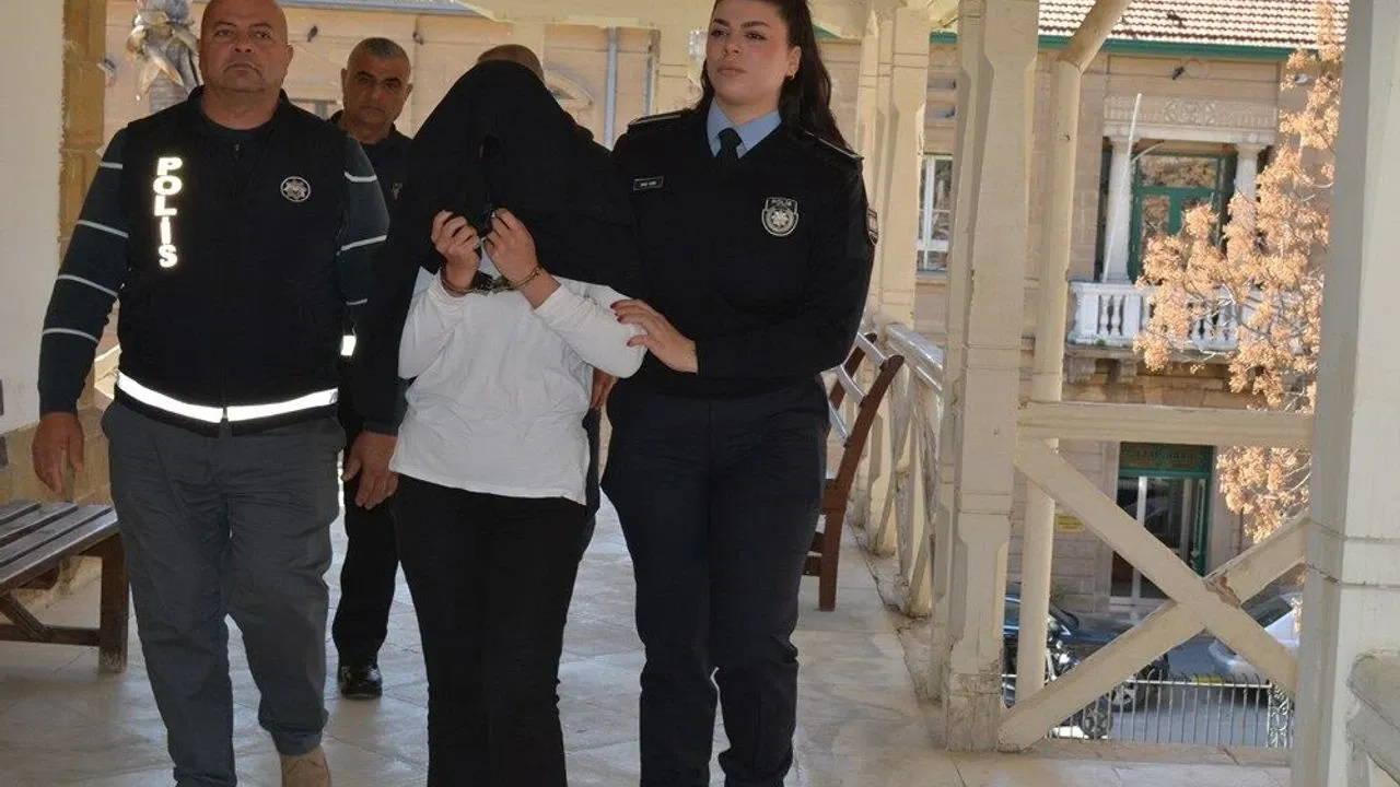 Çaldığı paralarla sefa sürmüş