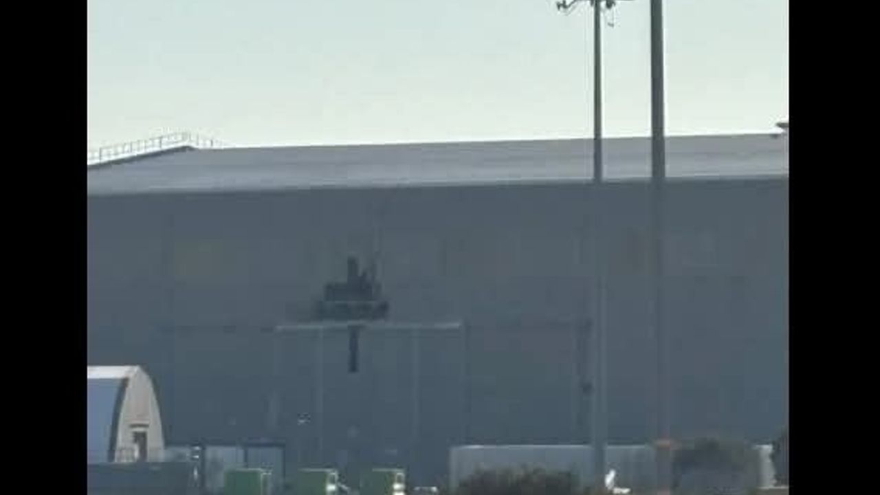 Saldırı sırasında hangarda Amerikan uçakları vardı