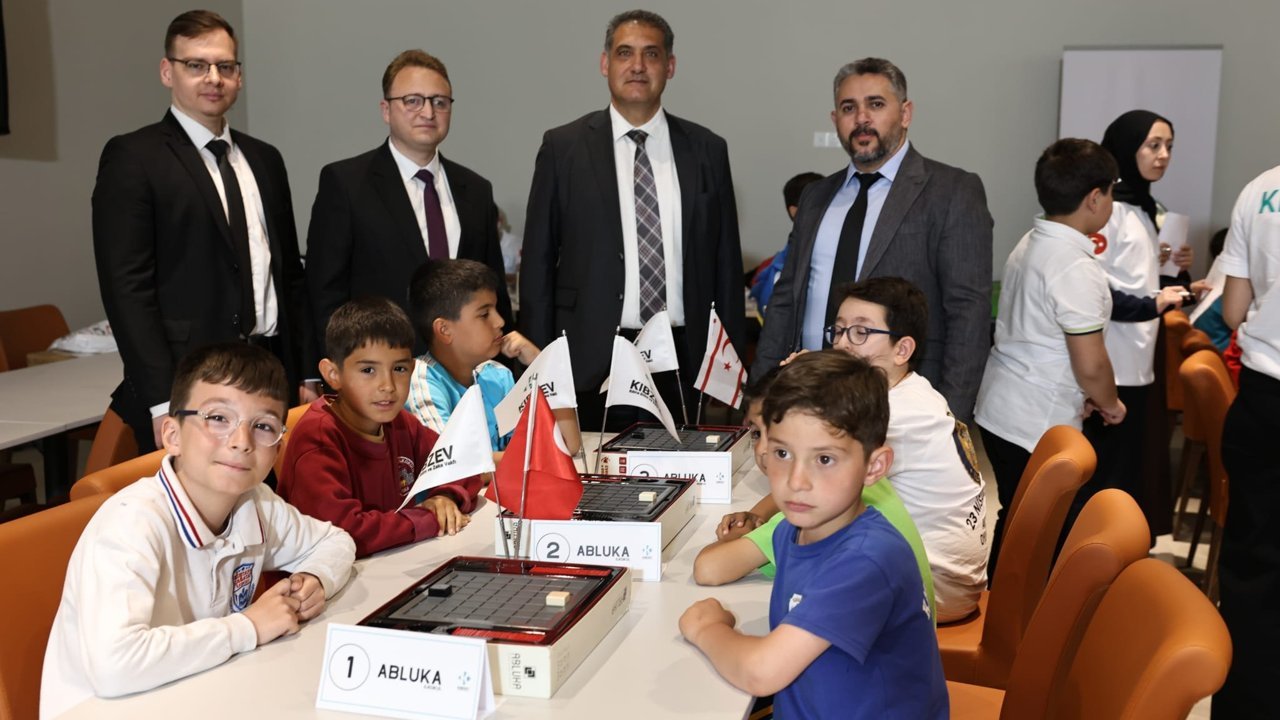 KKTC’de genç  zihinler yarıştı: 3. Akıl ve Zeka Oyunları Turnuvası heyecanı