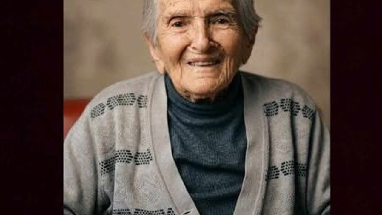 Pir ailesi çınarını kaybetti