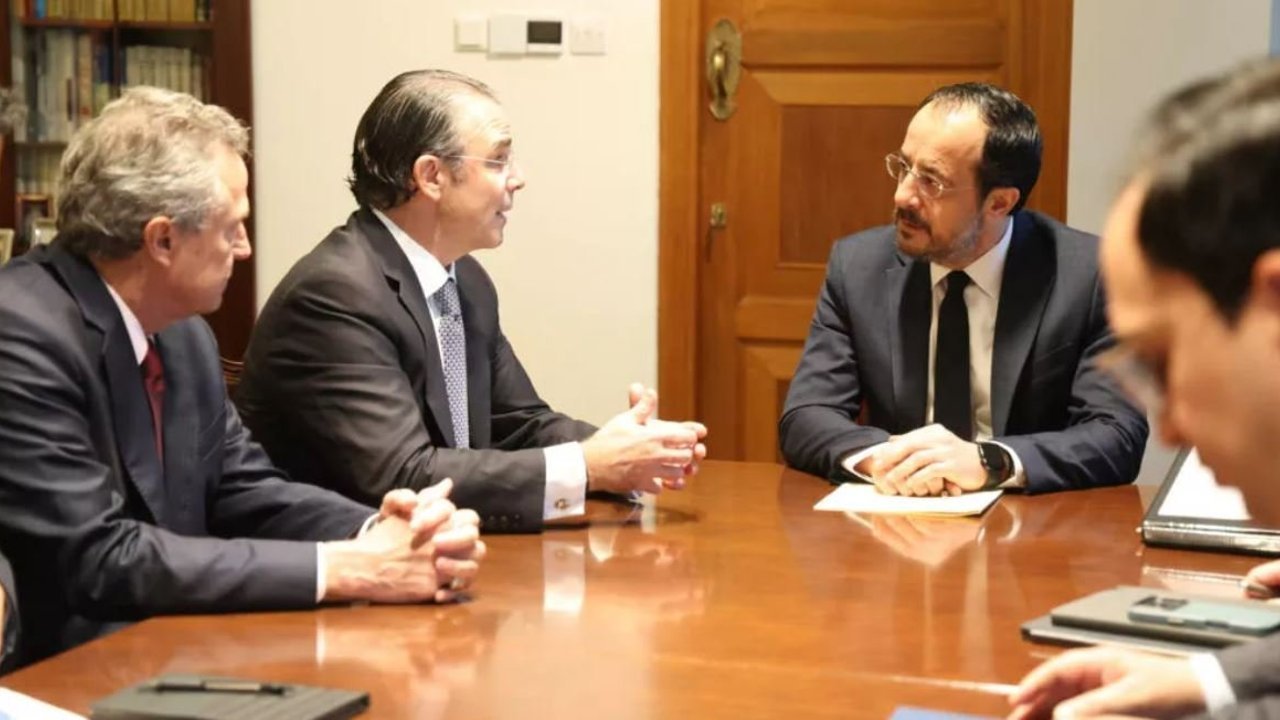 Hristodulidis: “Enerji sektöründe ivedi gelişmelere ihtiyaç var”