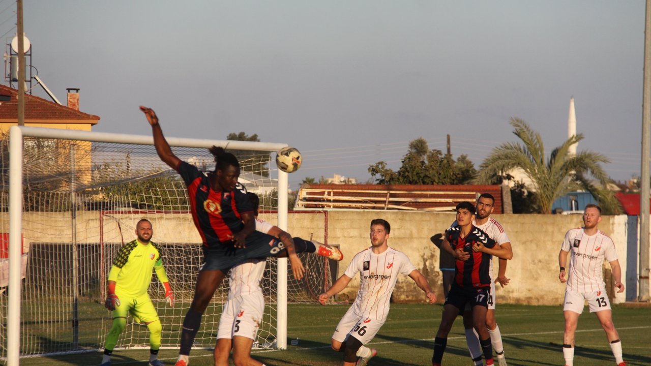 Hem zirvede hem altta kritik hafta