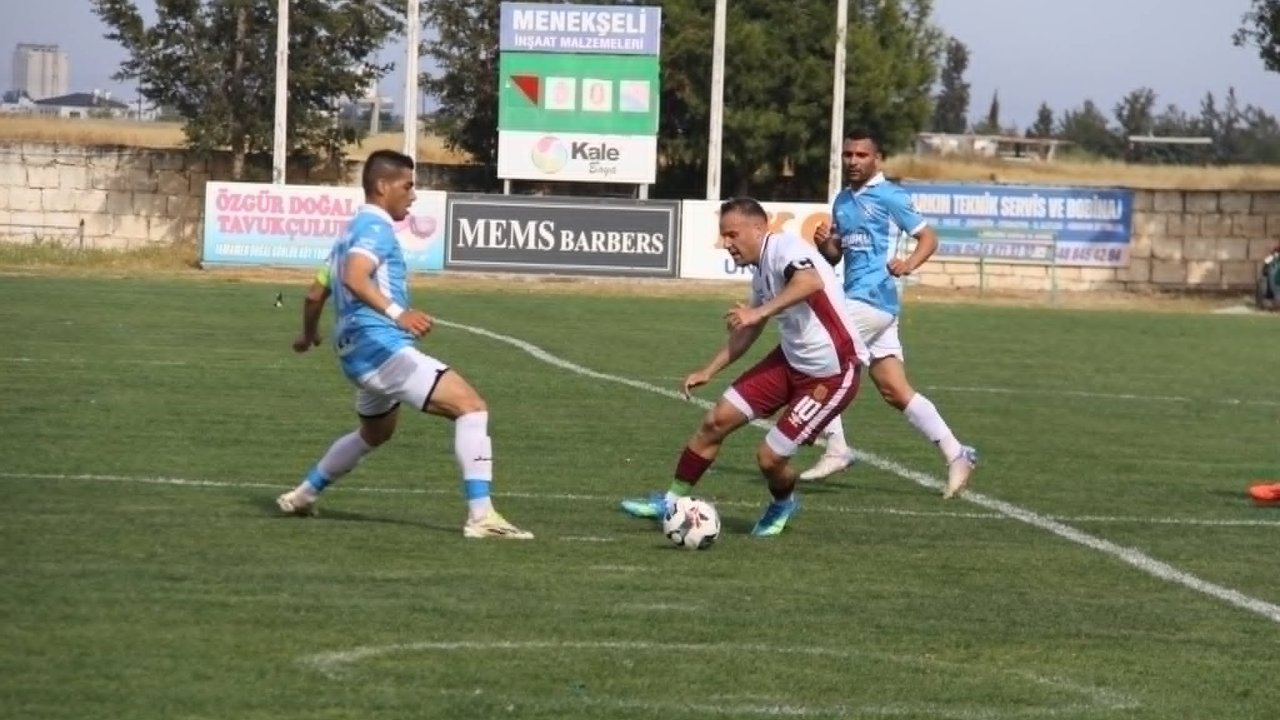 Mormenekşe ve Mustafa Menekşeli disiplinlik oldu