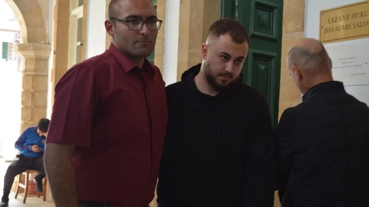 Lefkoşa'da Galatasaray-Fenerbahçe maçının ardından bıçaklı kavga