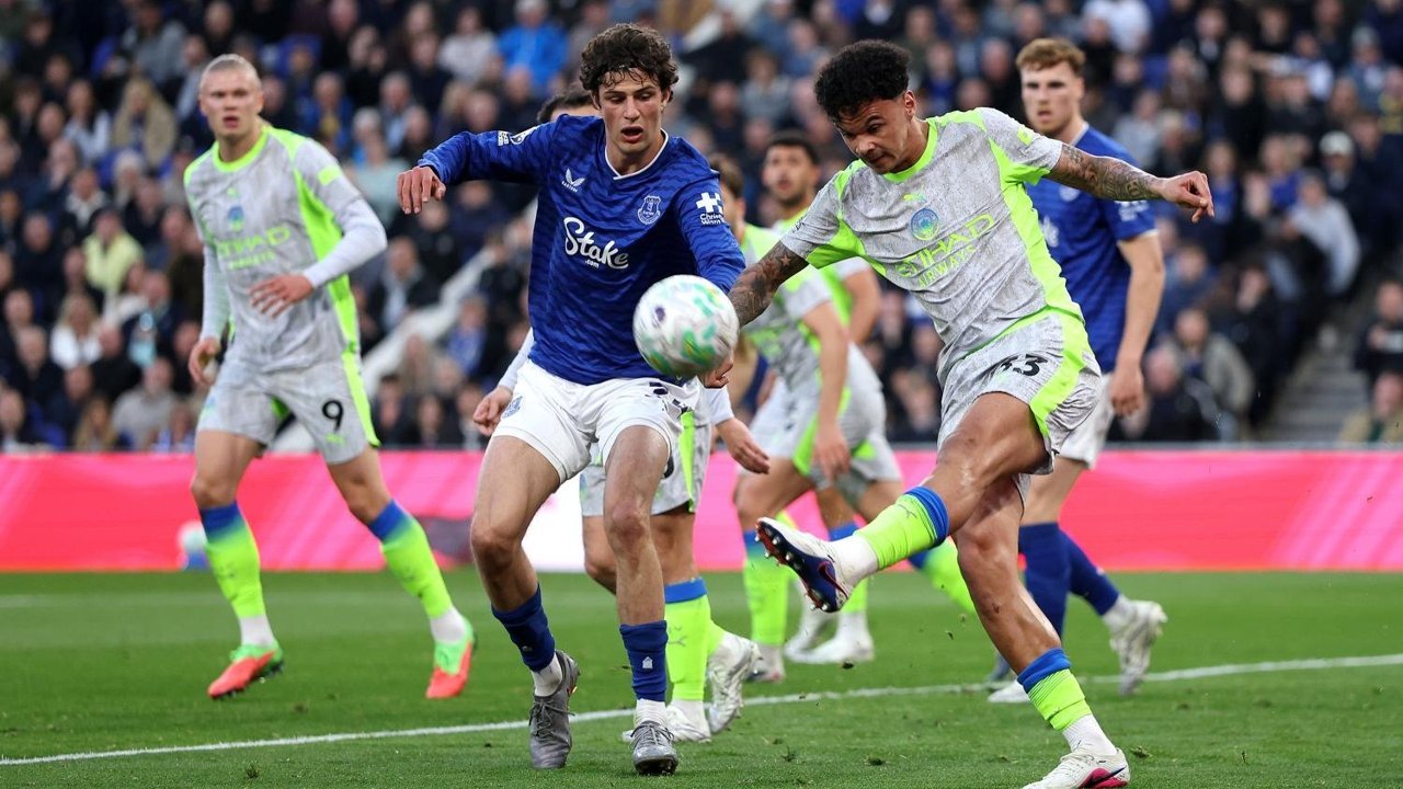 Manchester City, avantajını kaybetti