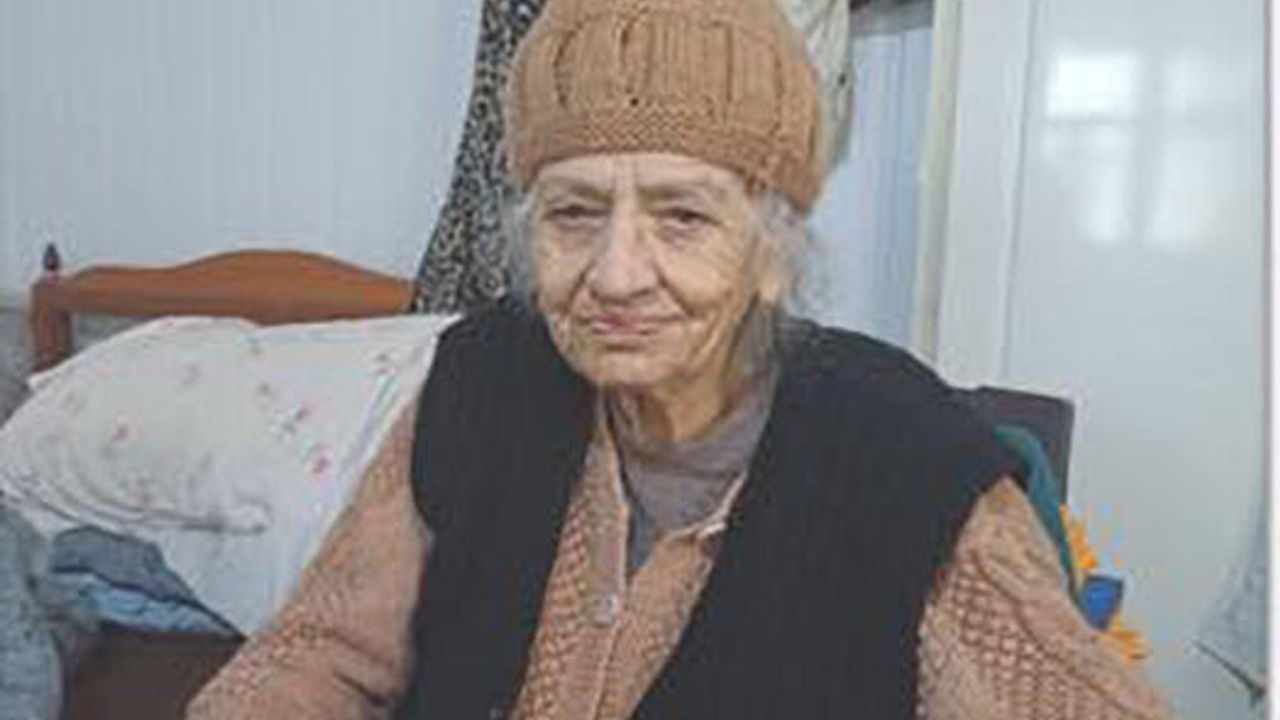 Tepebaşı Feride ablasına ağlıyor