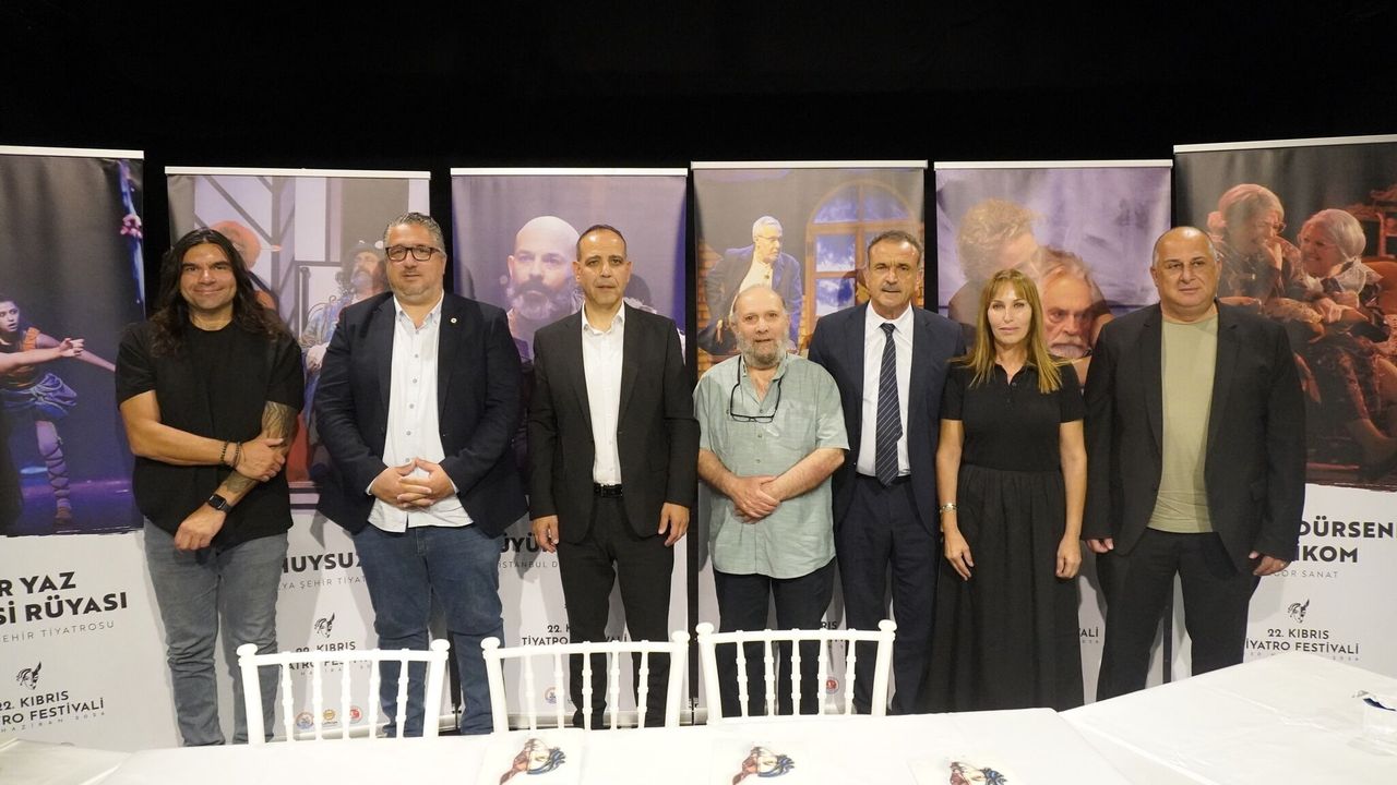 Tiyatro şöleni başlıyor