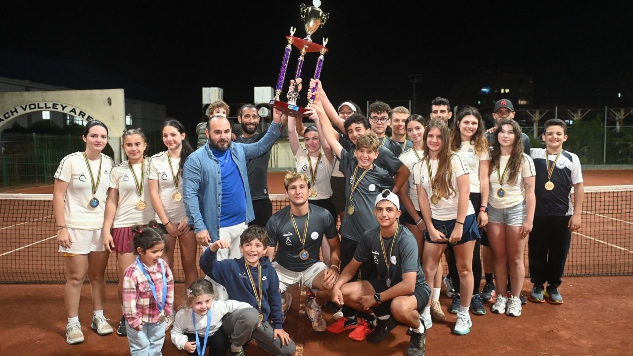 Kulüpler Arası Tenis Ligi şampiyonu GMBTK