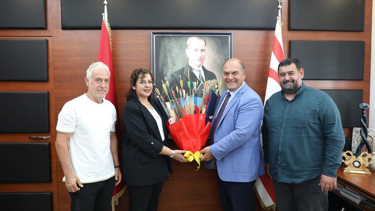 Karavezirler, KKTC Okçuluk Federasyonu heyetini kabul etti