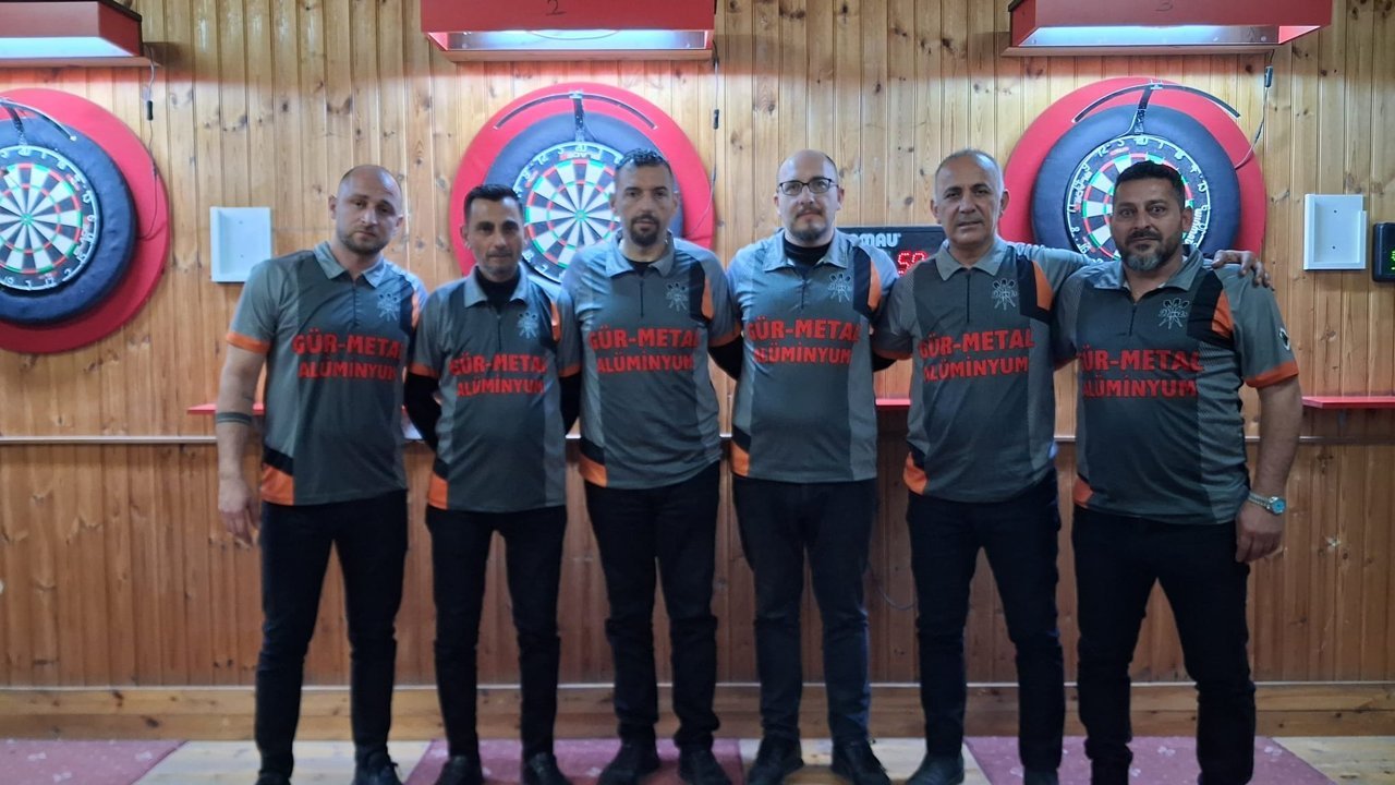 Darts Birinci Ligi’nde zirve yarışı dolu dizgin