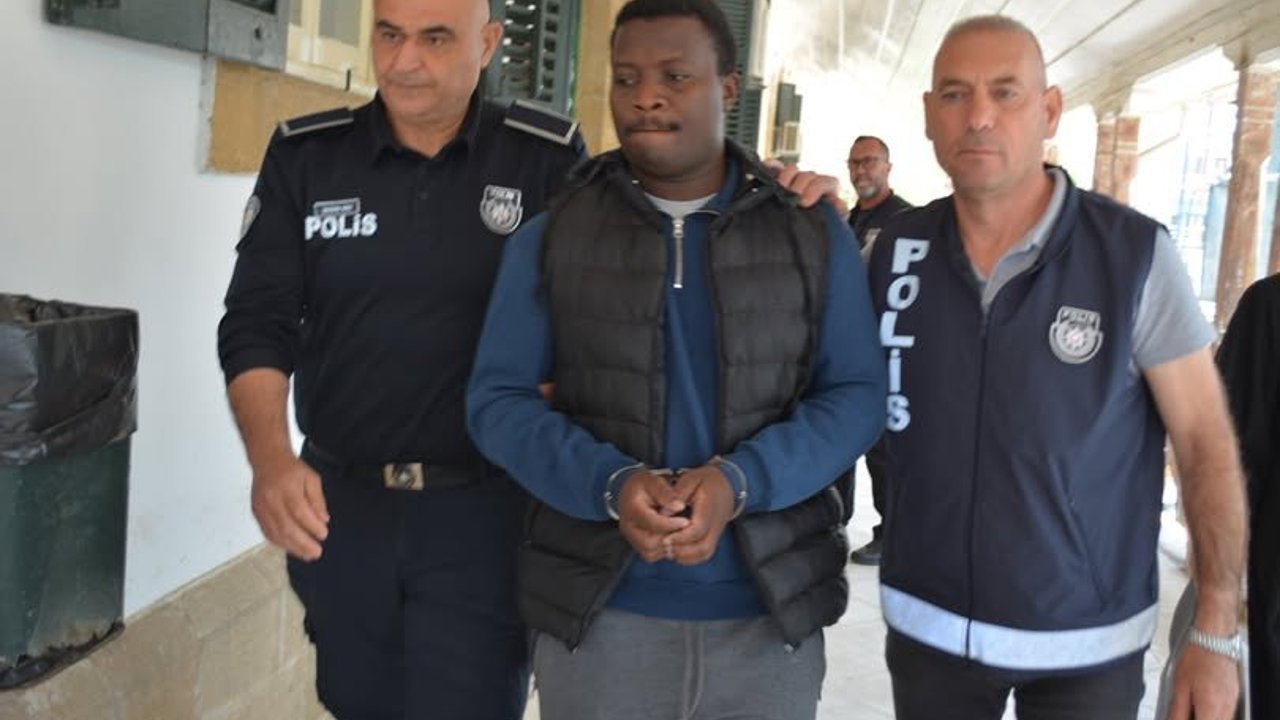 8 yıl sonra 1 yıl 6 ay hapis cezası aldı