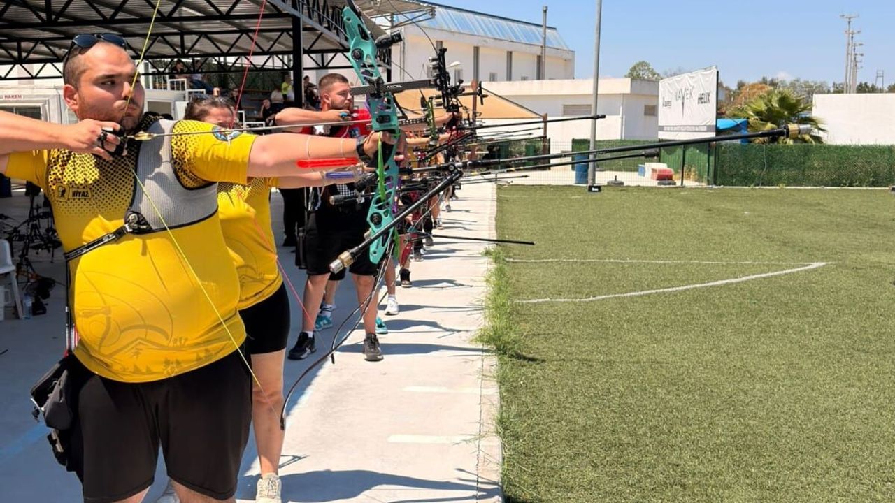 Okçulukta zirve yarışı nefes kesti