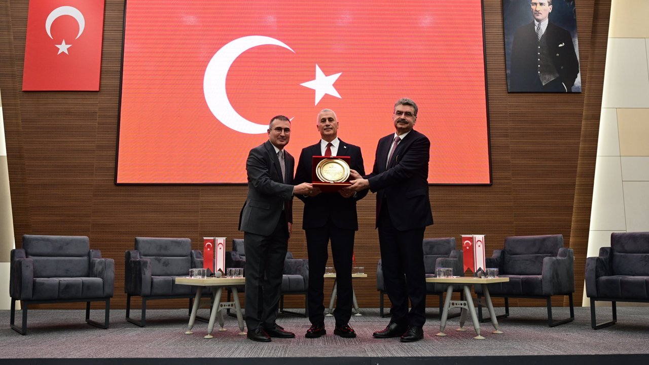 Hedef, 1 milyar dolarlık ihracat