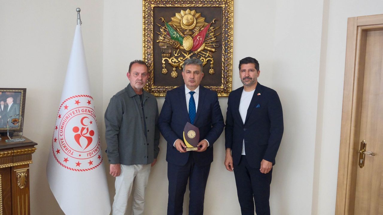 Sapsızoğlu, cimnastiğimizi İzmir’de anlattı