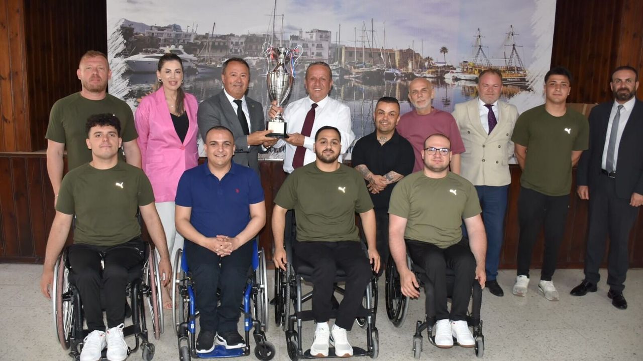Vakıflar Tekerlekli Basketbol Takımı’ndan Ataoğlu’na teşekkür ziyareti...