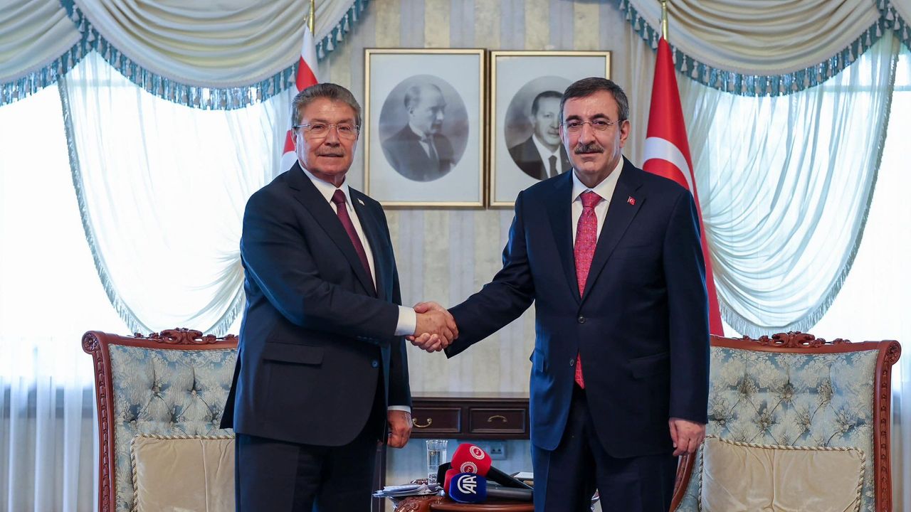 Üstel: “Türkiye’siz bir KKTC, KKTC’siz bir Türkiye düşünülemez”