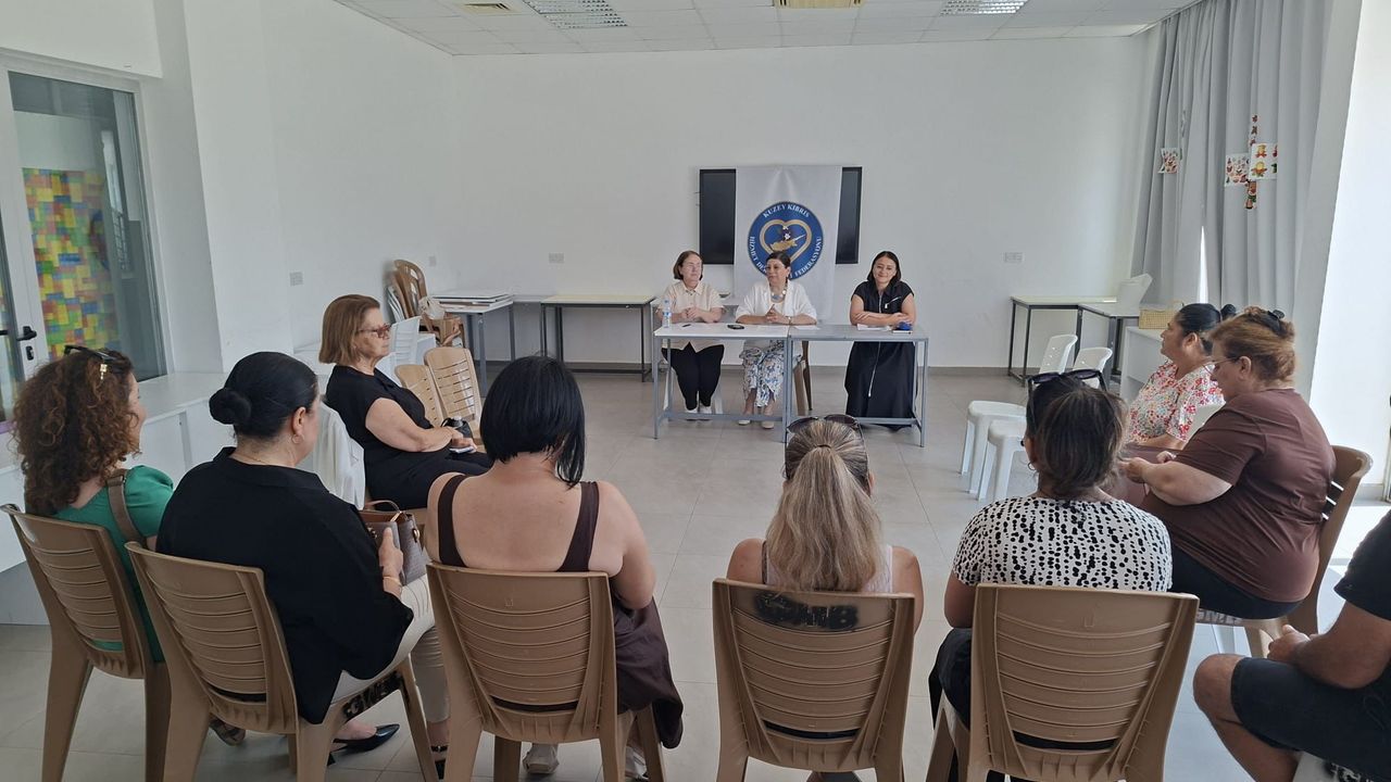 Kuzey Kıbrıs Hizmet Dernekleri Federasyonu’ndan, özel gereksinimli çocuk sahibi annelerle buluşma etkinliği