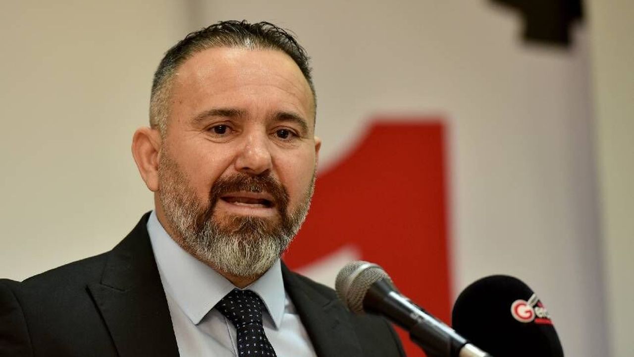 “Evrak taşıyacak odacı bile yok”