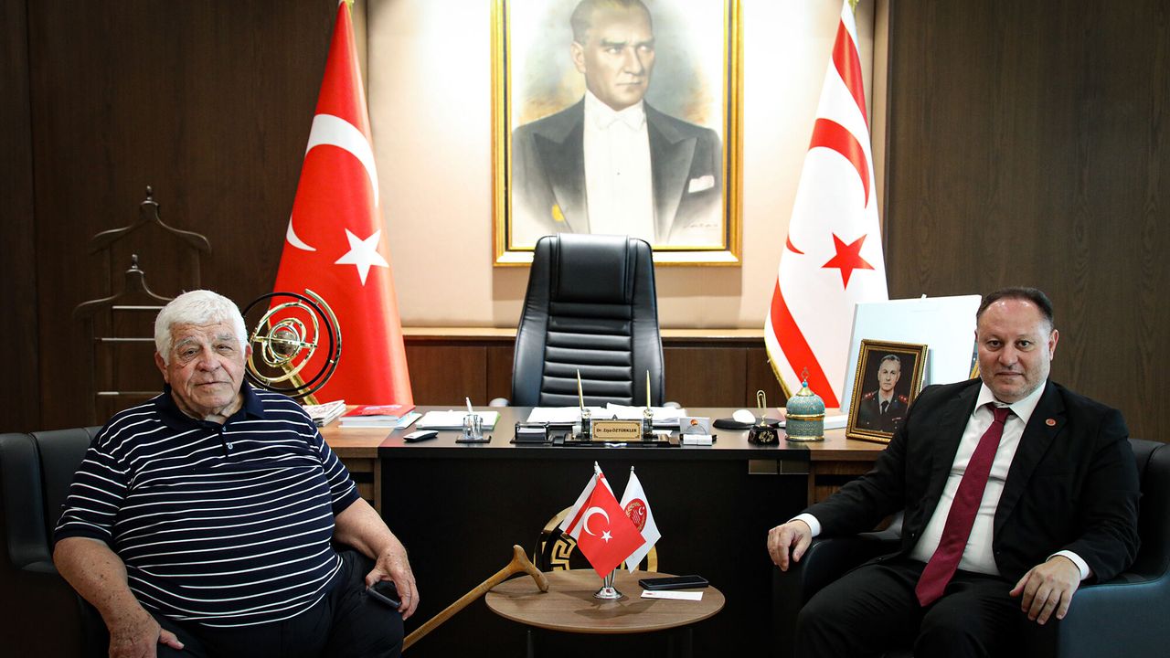 Öztürkler: “Tarih alanındaki çalışmaların kurumsal bir çatı altında yürütülmesi ülkeye önemli katkılar sağlayacaktır”