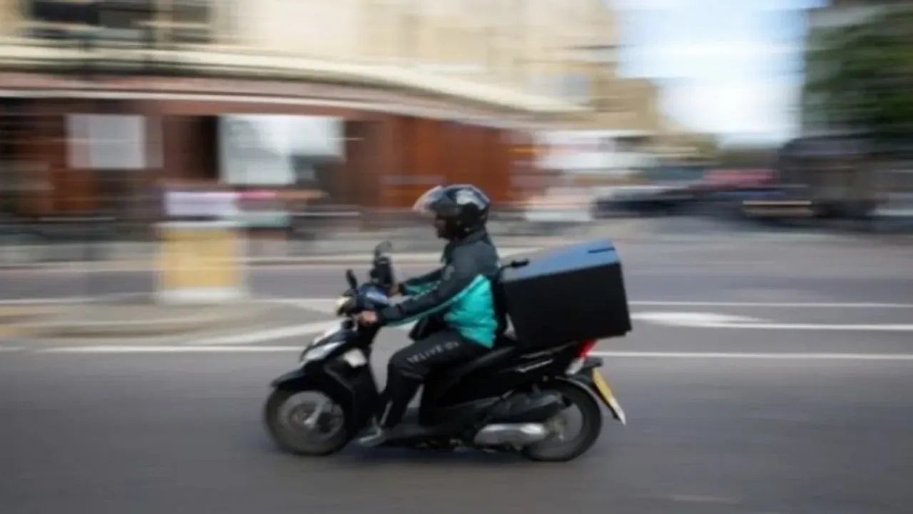 Paket servis elemanlarına yine saldırı...