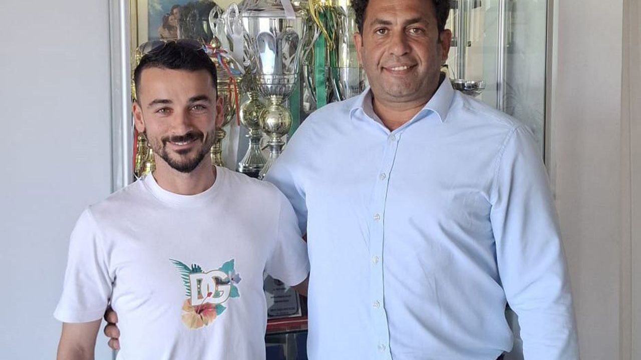 Muhammet Nazik, A. Yeşilova'da