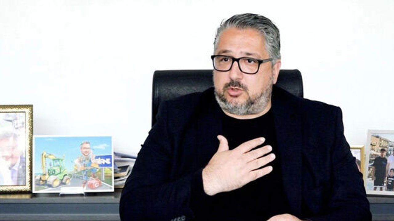 Şenkul'un WhatsApp'ı da kapatıldı