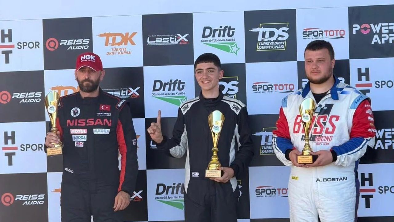 Rüzgar Okman İstanbul Park’ta zirveye çıktı